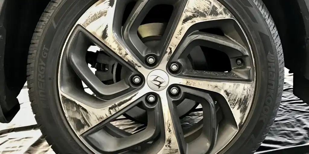 Hyundai alloy wheel caked in brake dust