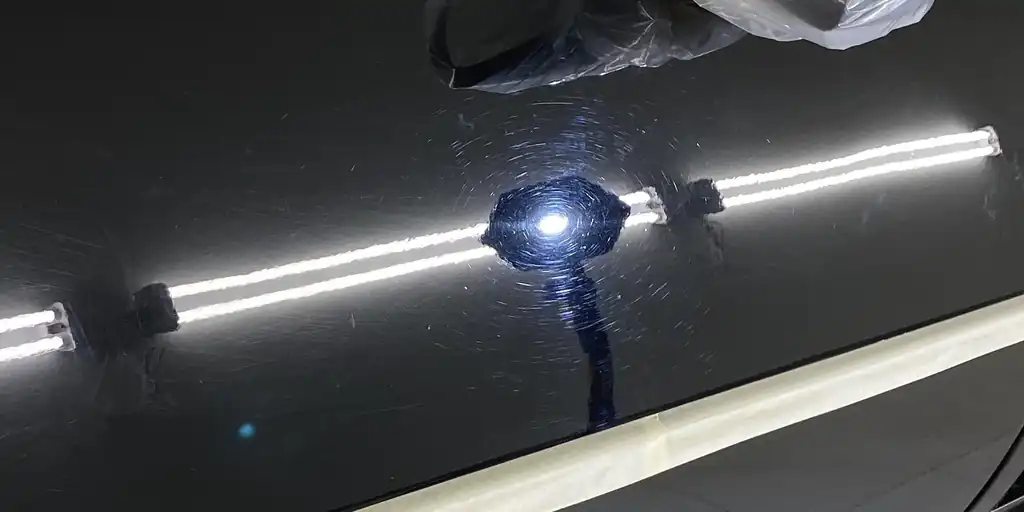 Black paint under the bay strip lights and a swirl light, holograms visible